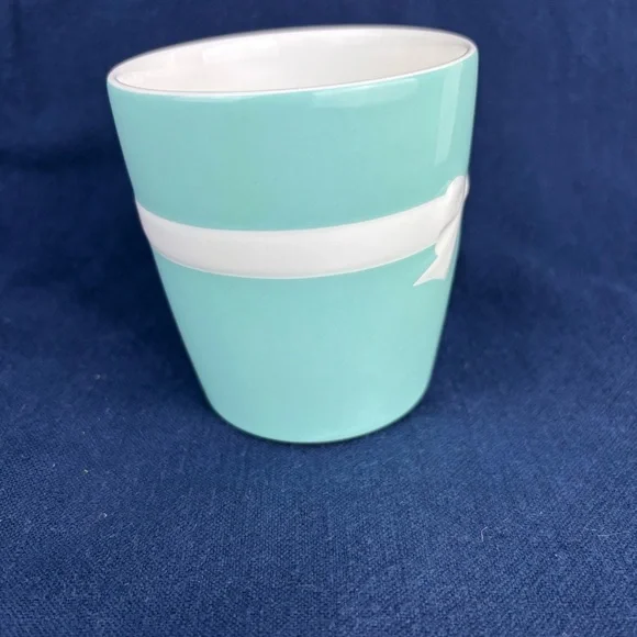 Tiffany & Co Blue & White Bow Coffee / Tea Cup Perfect Gift Mother’s Day - Picture 3 of 6
